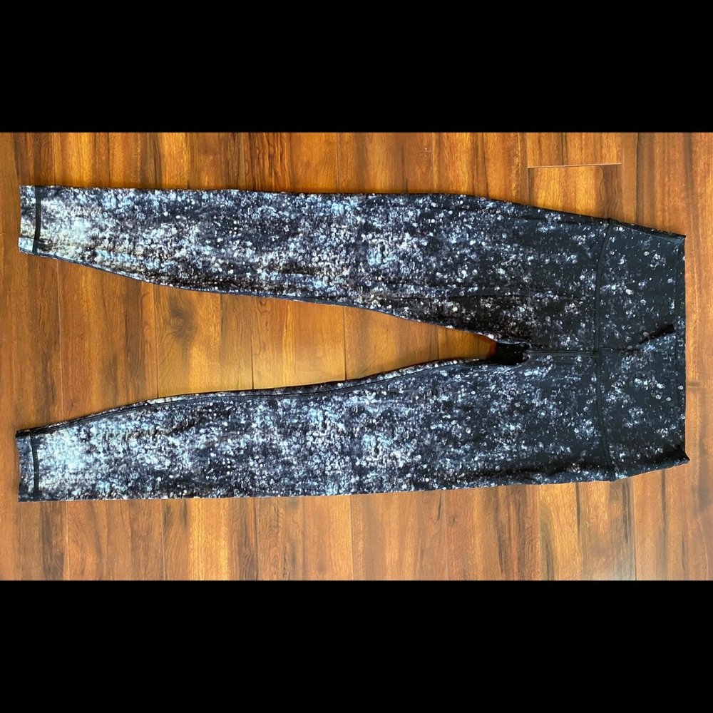 Lululemon Wunder Under high rise tights